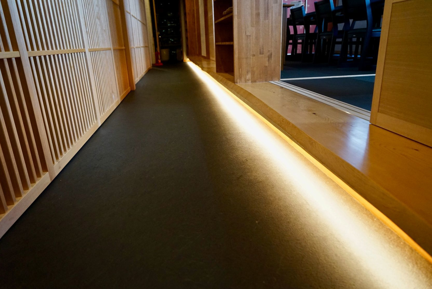 新築飲食店内装