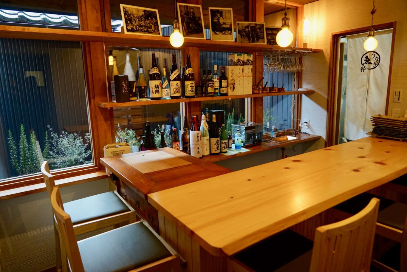 新築飲食店の内装